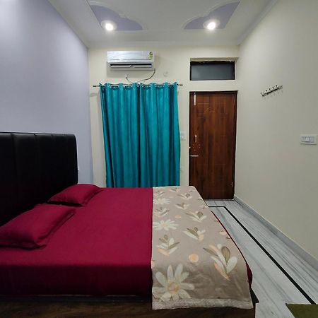 Deepak Homestay Rishīkesh Екстериор снимка