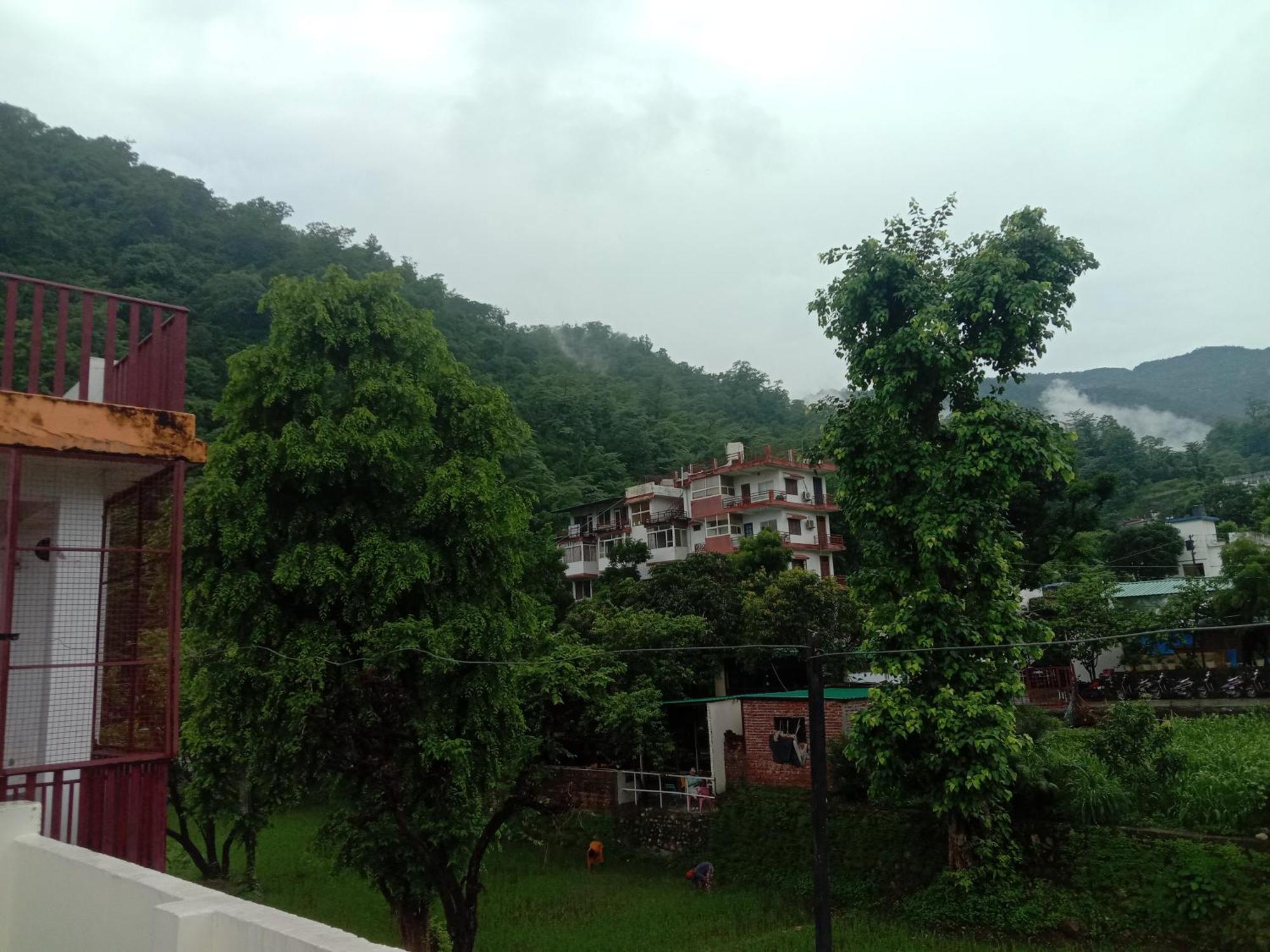 Deepak Homestay Rishīkesh Екстериор снимка