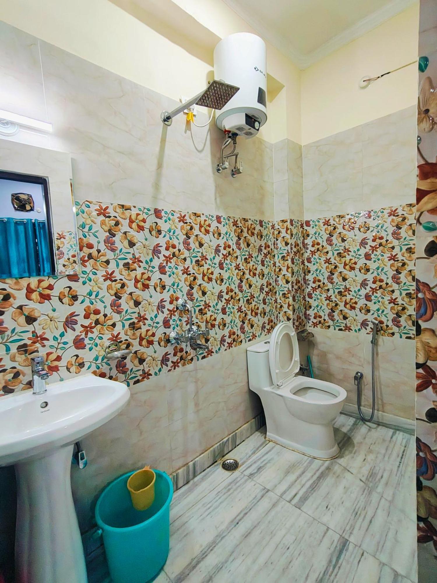 Deepak Homestay Rishīkesh Екстериор снимка